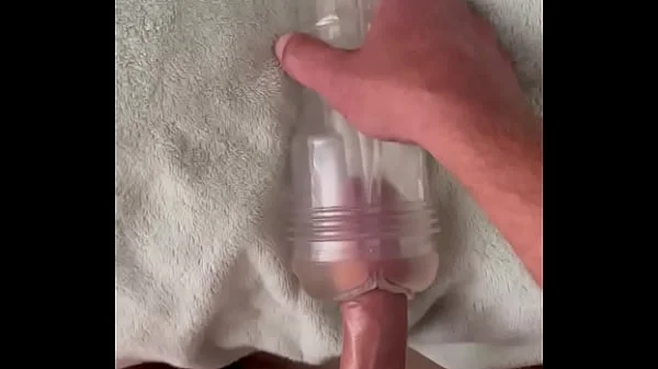 Vocal male fucking his fleshlight