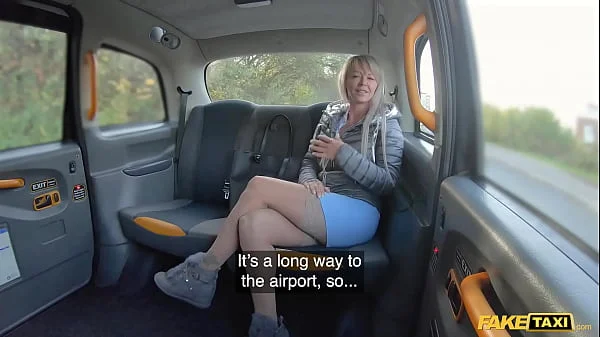 Fake Taxi GILF has no cash to pay the driver so she fucks him for payment