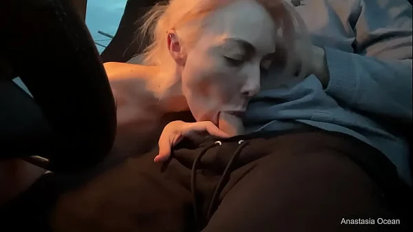 Public blowjob in car and he cum in my mouth