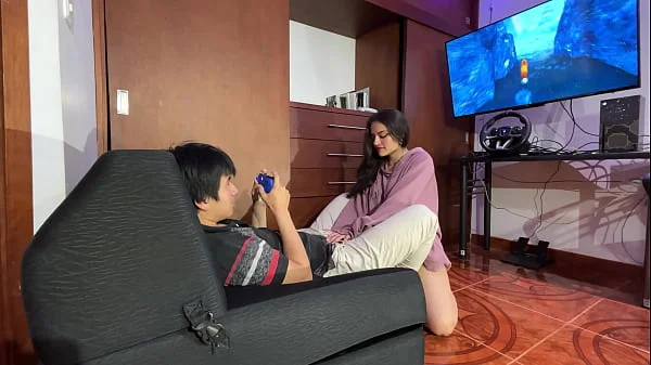 I'm interrupting my stepbrother While Playing Video Games with my mouth POV Fucked