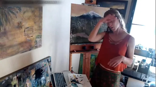 Twitch Streamer Flashing Boobs while Painting Art OH BOY!!!