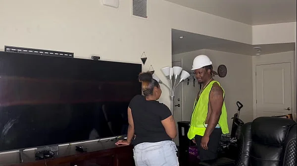 Construction Worker Whore Kendale Give His Client A BBC While On The Job