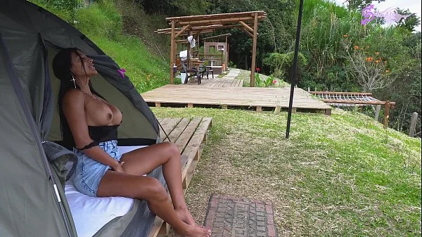 Glamping V.I.P sexo al aire libre (soldier huge cock y Mariana Martix)