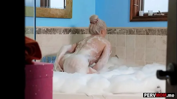 Caught my curvy stepmom in a bubblebath and she did not mind